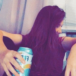 Meet your Posher, Laurel